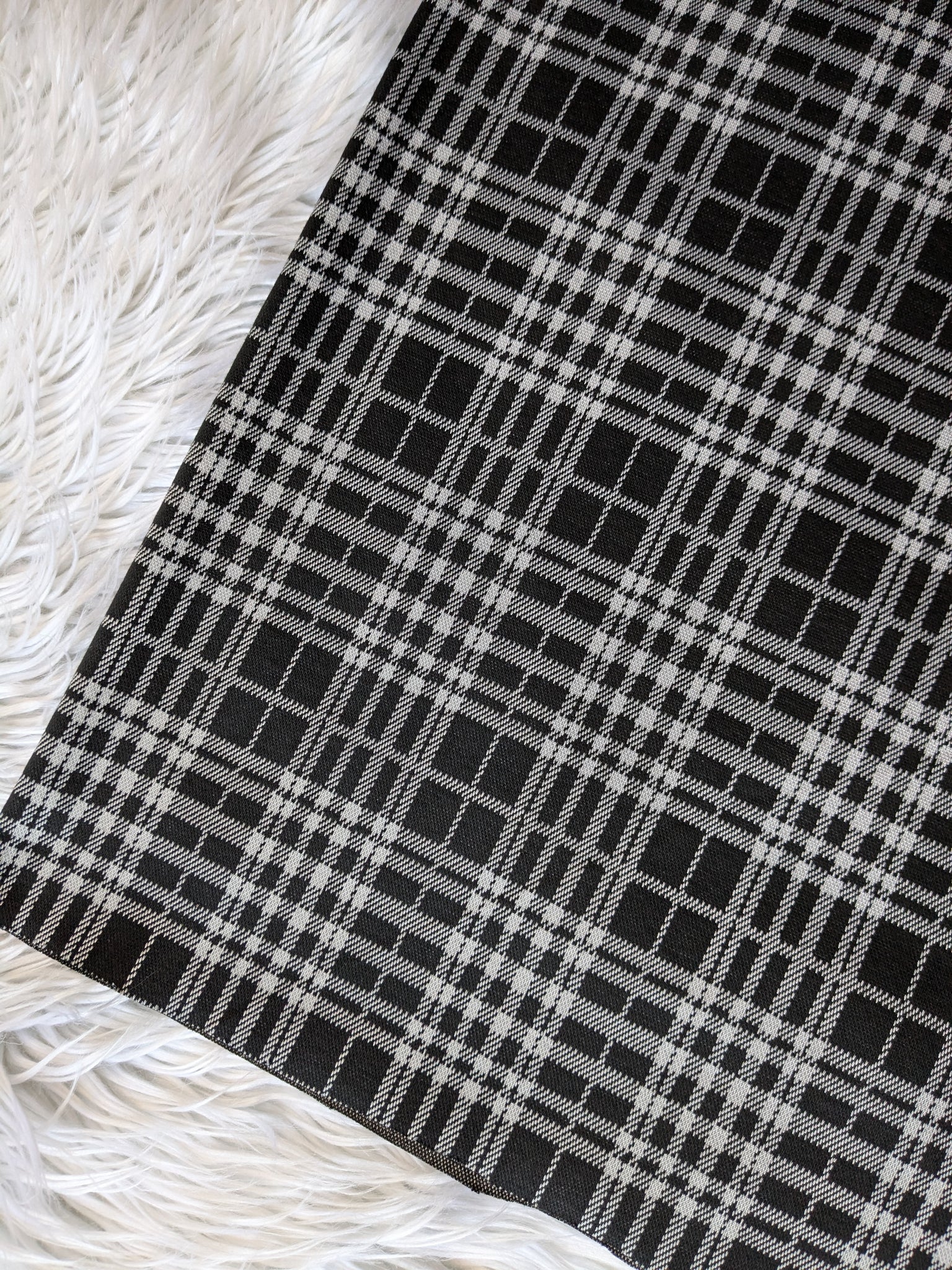 Black Plaid | Mediumweight Knit|By the Half Yard