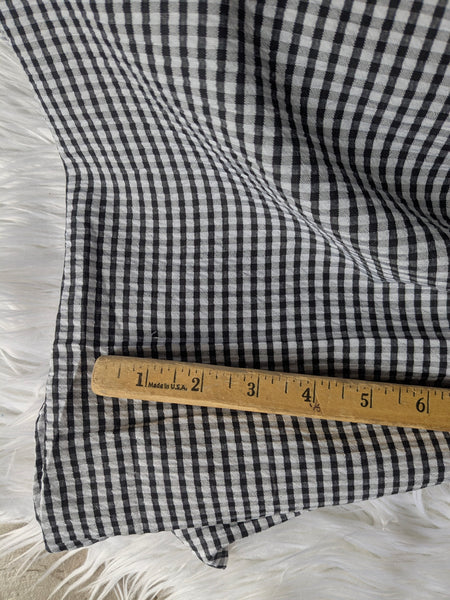 Black & White Gingham Plaid| Seersucker Poly | By the Half Yard