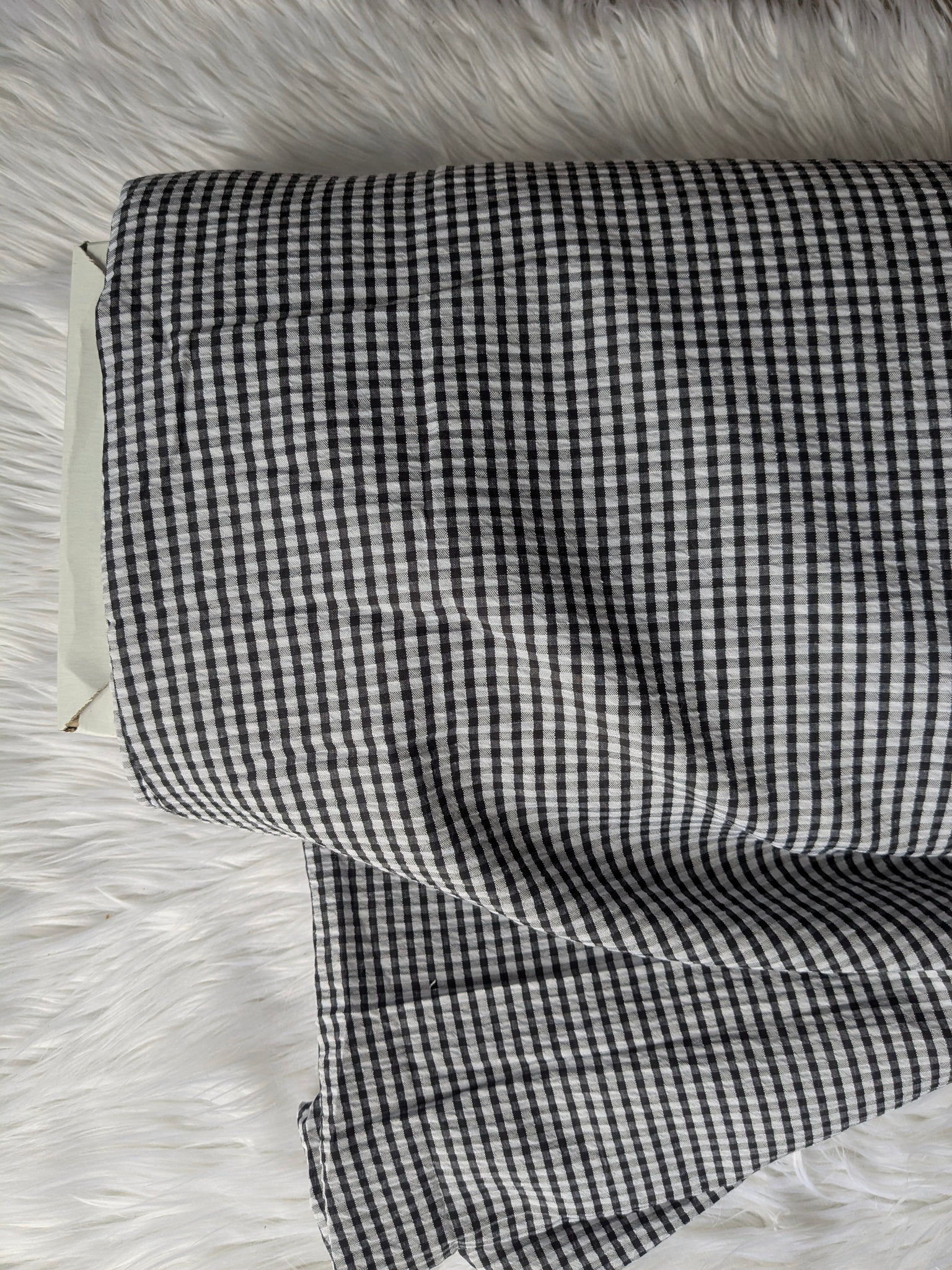 Black & White Gingham Plaid| Seersucker Poly | By the Half Yard
