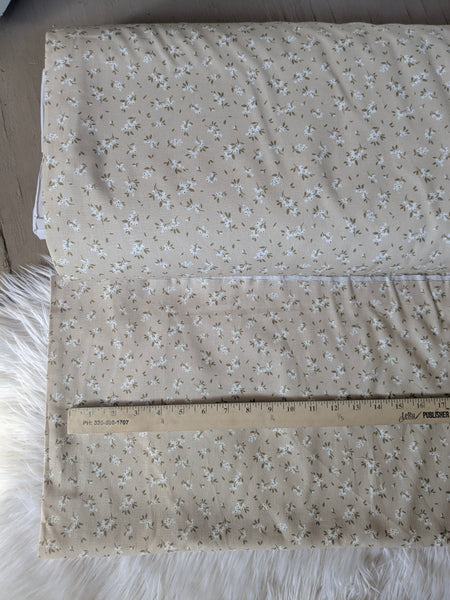 Petite Olive Berries|Linen Cotton| By the Half Yard